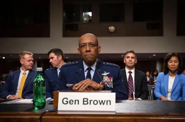 河内1.5分彩：特朗普呼吁俄乌立即停火并进行谈判后，克宫：迄今为止没有接触特朗普或其团队